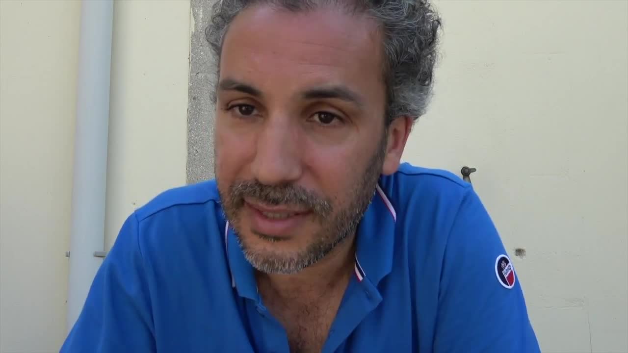 Vidéo M. El Khatib présente "Stadium" pour Le Quai d'Angers