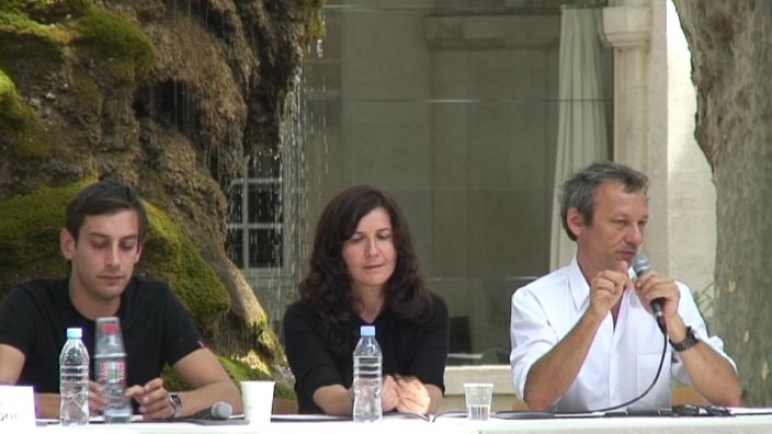 Vidéo Manuel Vallade, Sonia Chiambretto et Hubert Colas pour "Mon Képi blanc"