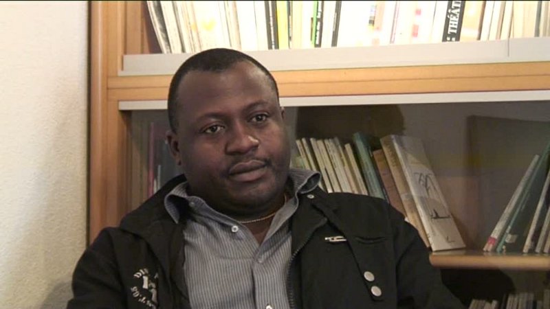 Vidéo Entretien avec Ados Ndombasi autour de "Les Larmes du ciel d’août"